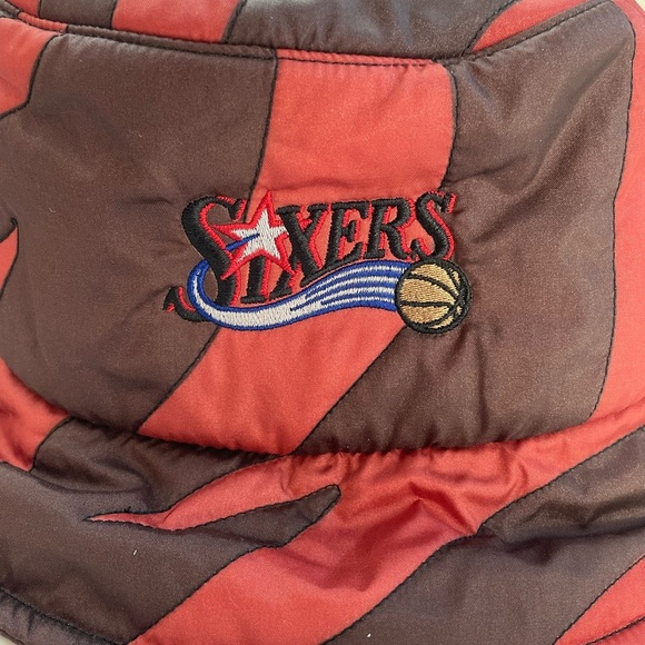 NWT Mitchell & Ness Black Philadelphia 76ers Bucket Hat - Picture 6 of 11